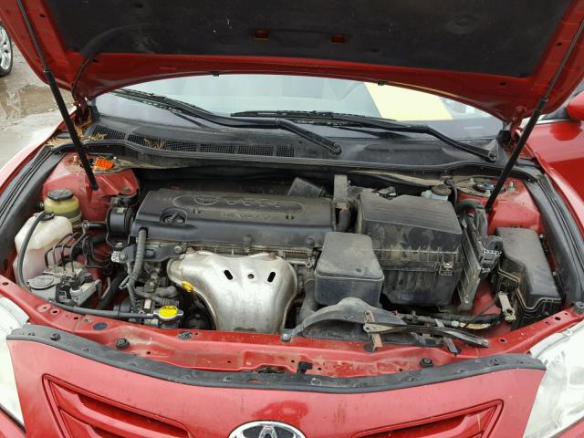 4T1BE46K09U310547 - 2009 TOYOTA CAMRY BASE RED photo 7