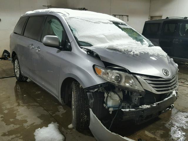 5TDYK3DC5BS017640 - 2011 TOYOTA SIENNA XLE SILVER photo 1