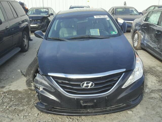 5NPEB4AC6BH207000 - 2011 HYUNDAI SONATA GLS BLACK photo 9