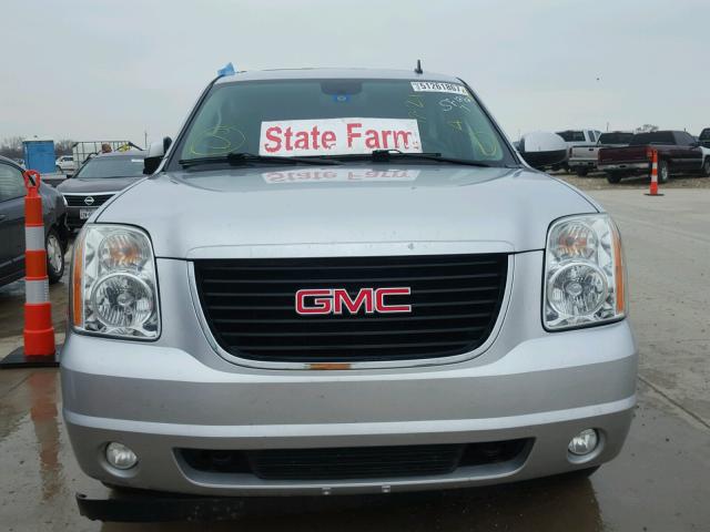 1GKS1KE03CR136377 - 2012 GMC YUKON XL C SILVER photo 9