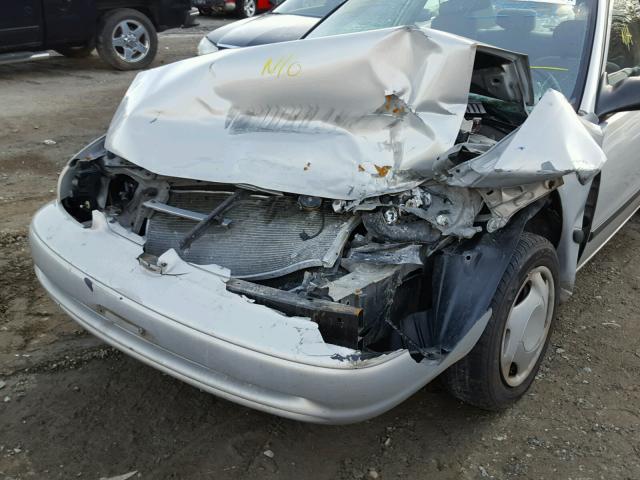 1Y1SK52871Z401170 - 2001 CHEVROLET GEO PRIZM 银色 照片 9