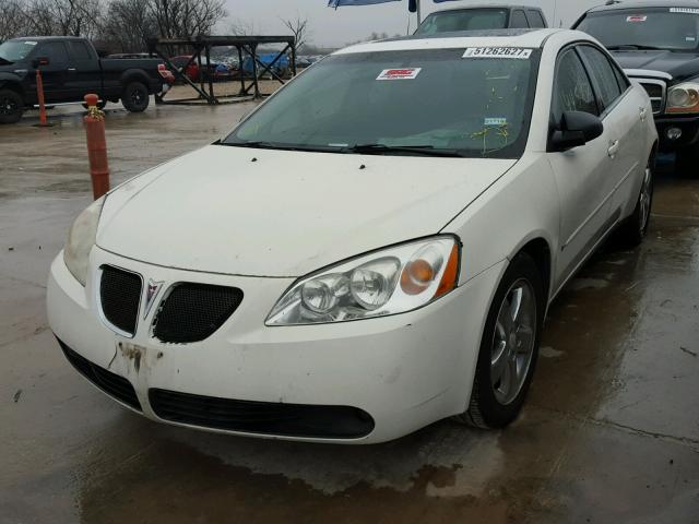 1G2ZH558664168954 - 2006 PONTIAC G6 GT WHITE photo 2