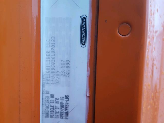 1FUJBBCG36LU70123 - 2006 FREIGHTLINER CONVENTION ORANGE photo 10