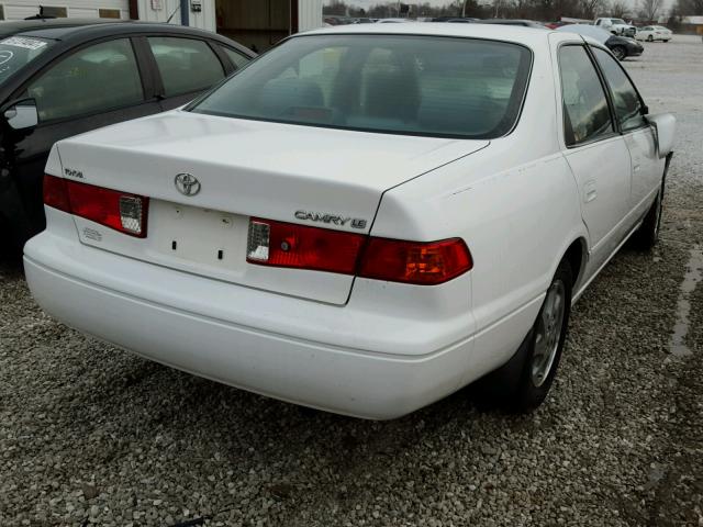 JT2BG22K7Y0395605 - 2000 TOYOTA CAMRY CE WHITE photo 4