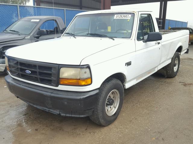 1FTEF15Y9SNB22984 - 1995 FORD F150 WHITE photo 2