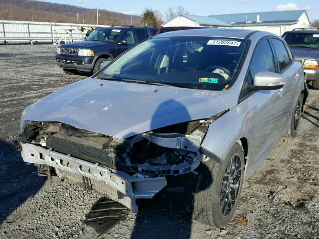 1FADP3F26GL219065 - 2016 FORD FOCUS SE SILVER photo 2