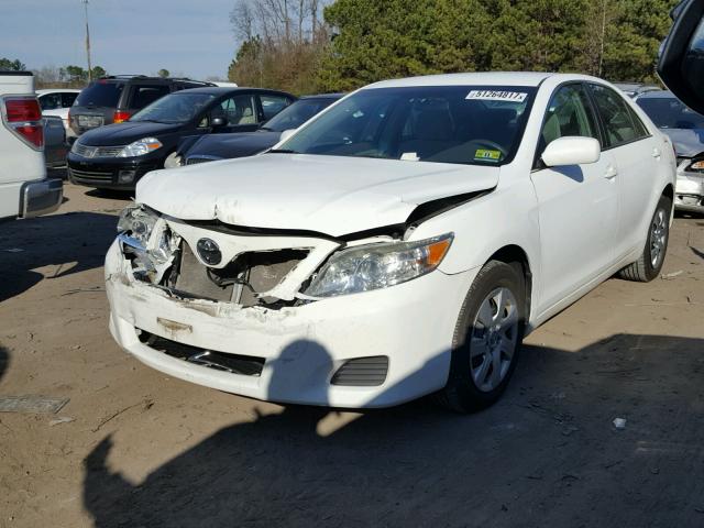 4T4BF3EK1BR114718 - 2011 TOYOTA CAMRY BASE WHITE photo 2