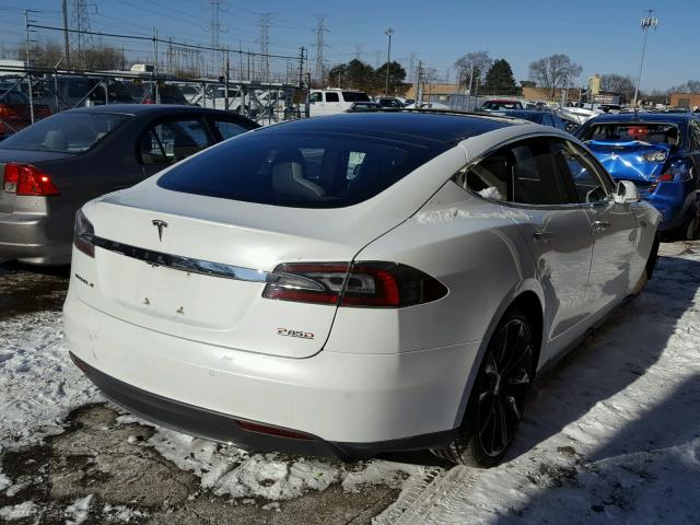 5YJSA4H47FF092853 - 2015 TESLA MODEL S P8 WHITE photo 4