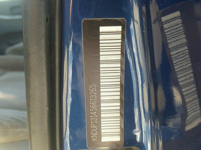 KNDUP131456613265 - 2005 KIA SEDONA EX BLUE photo 10