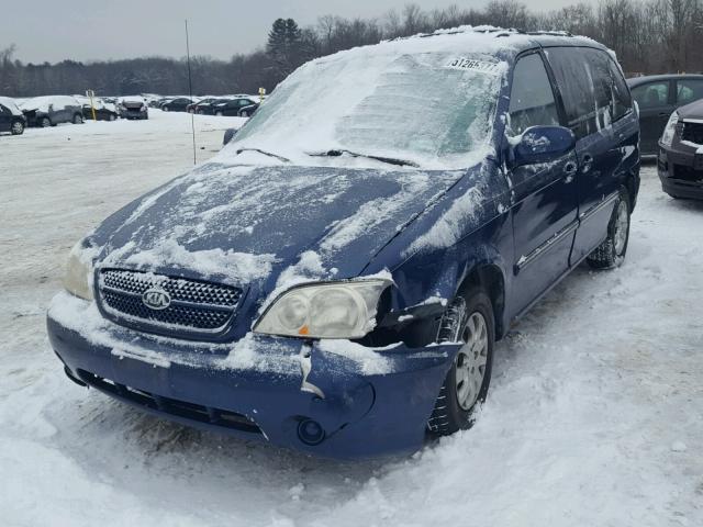 KNDUP131456613265 - 2005 KIA SEDONA EX BLUE photo 2