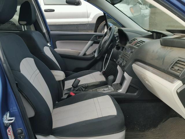 JF2SJADC1FH488001 - 2015 SUBARU FORESTER 2 BLUE photo 5