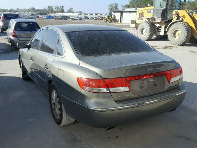 KMHFC46F46A048409 - 2006 HYUNDAI AZERA SE GRAY photo 3