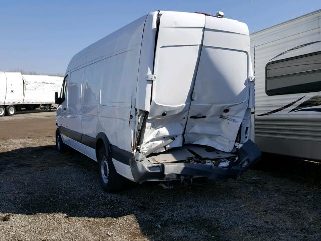 WD3PE8CB7C5682775 - 2012 MERCEDES-BENZ SPRINTER 2 WHITE photo 3