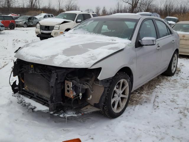 3LNHM28T18R647581 - 2008 LINCOLN MKZ SILVER photo 2