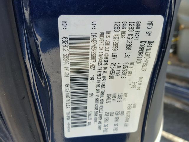 1A4GP45R26B671427 - 2006 CHRYSLER TOWN & COU BLUE photo 10