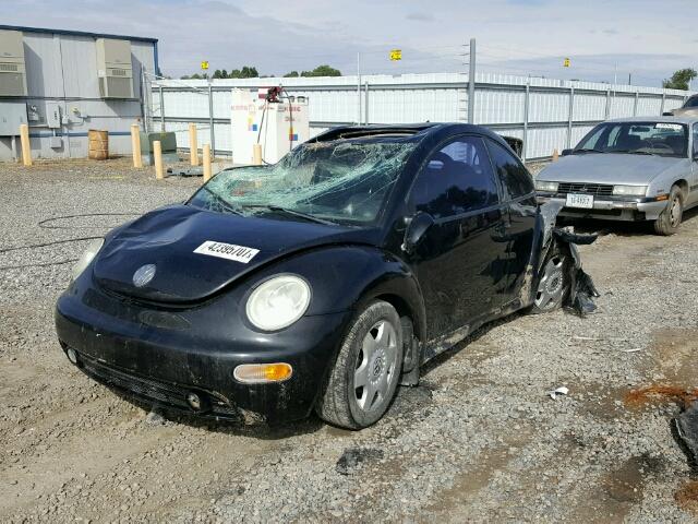3VWDC21C61M413016 - 2001 VOLKSWAGEN NEW BEETLE 黑色 照片 2