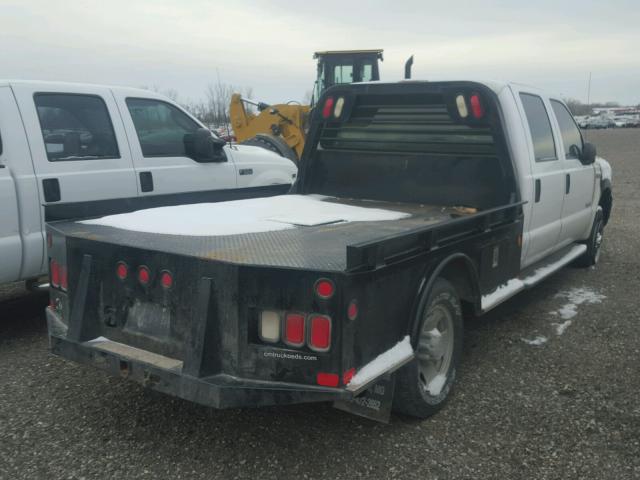 1FTWW31P45EC56917 - 2005 FORD F350 SRW S WHITE photo 4