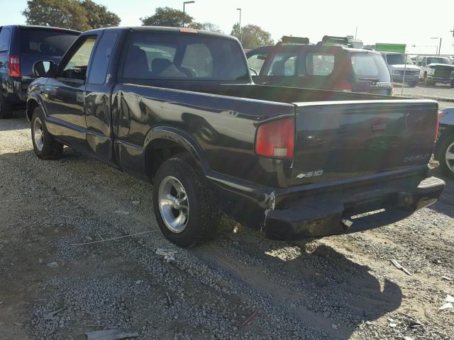 1GCCS19W328212934 - 2002 CHEVROLET S TRUCK S1 BLACK photo 3