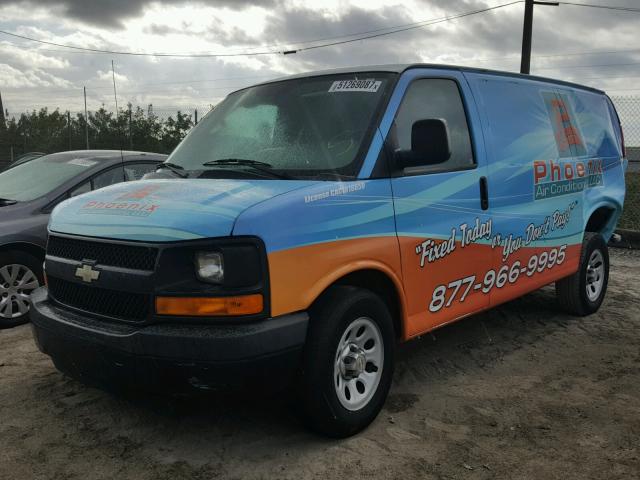 1GCSGAFX0D1136238 - 2013 CHEVROLET EXPRESS G1 BLUE photo 2