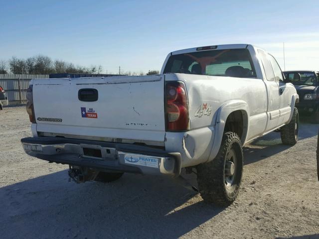 1GCHK29U04E351028 - 2004 CHEVROLET SILVERADO WHITE photo 4