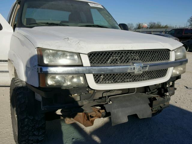 1GCHK29U04E351028 - 2004 CHEVROLET SILVERADO WHITE photo 9