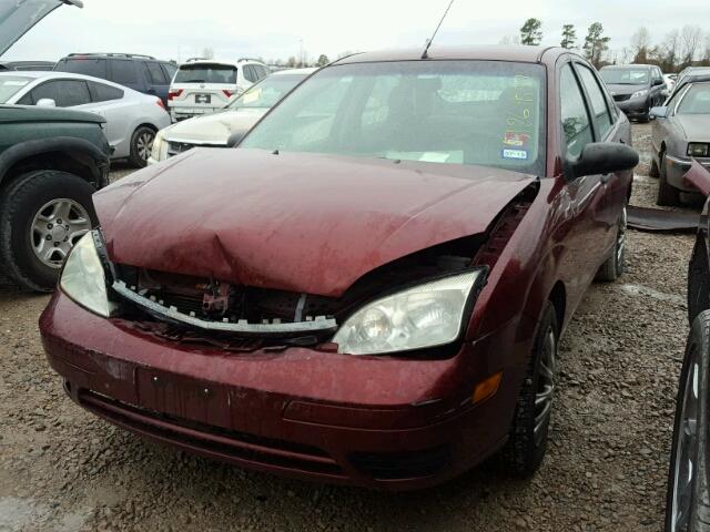 1FAHP34N07W316212 - 2007 FORD FOCUS ZX4 MAROON photo 2