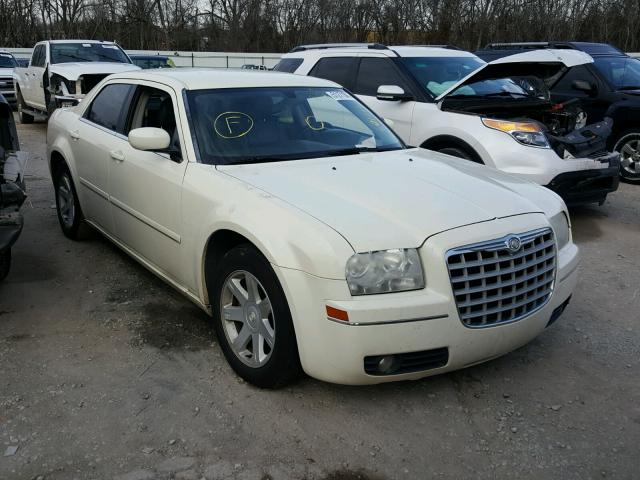 2C3JA53GX5H601012 - 2005 CHRYSLER 300 TOURIN WHITE photo 1