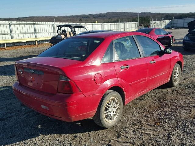 1FAFP34N97W267700 - 2007 FORD FOCUS ZX4 RED photo 4