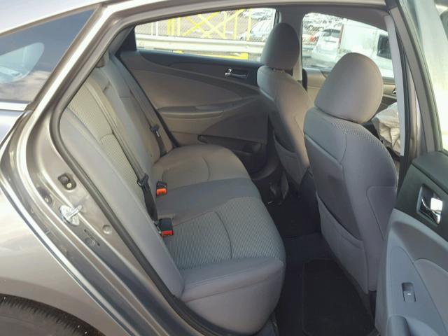 5NPEB4AC3CH352366 - 2012 HYUNDAI SONATA GLS GRAY photo 6