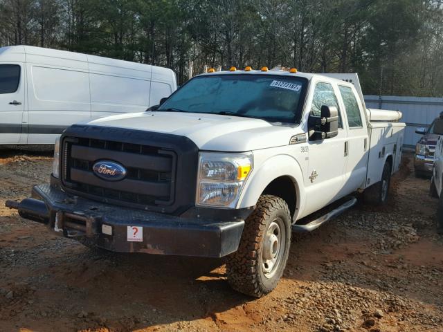 1FD8W3FT9BEC06519 - 2011 FORD F350 SUPER WHITE photo 2