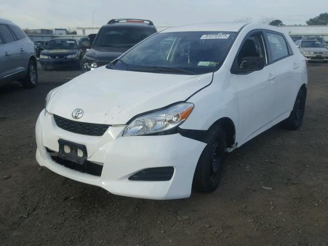 2T1KU4EE4BC612350 - 2011 TOYOTA COROLLA MA WHITE photo 2