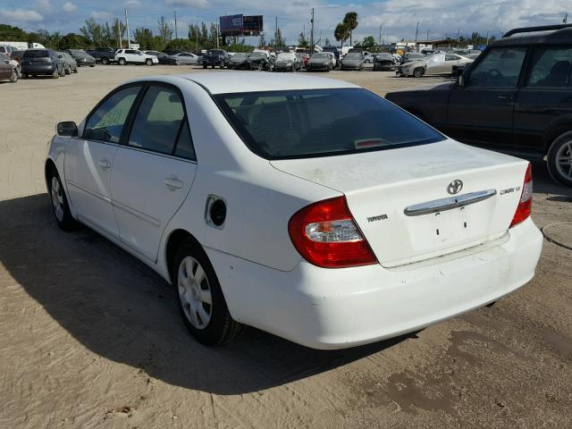 4T1BE32K82U115799 - 2002 TOYOTA CAMRY LE WHITE photo 3