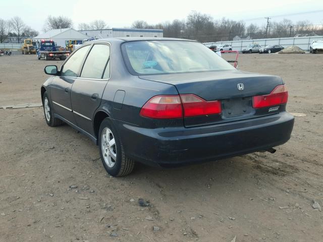 1HGCG6693YA075655 - 2000 HONDA ACCORD SE GREEN photo 3