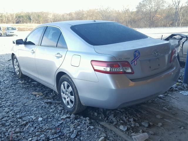 4T1BF3EK0AU116324 - 2010 TOYOTA CAMRY BASE SILVER photo 3