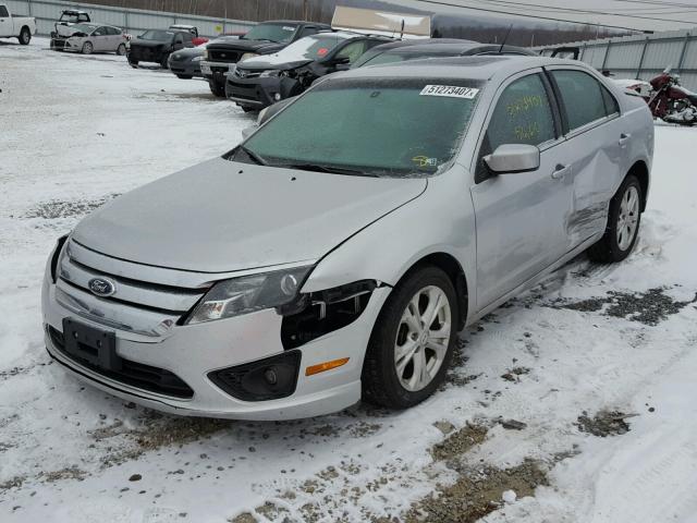 3FAHP0HA6CR142665 - 2012 FORD FUSION SE SILVER photo 2