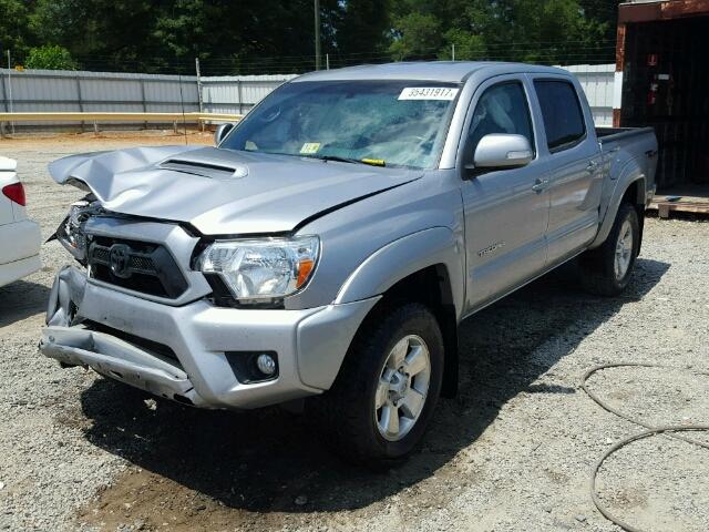 5TFLU4EN7FX117636 - 2015 TOYOTA TACOMA DOU SILVER photo 2