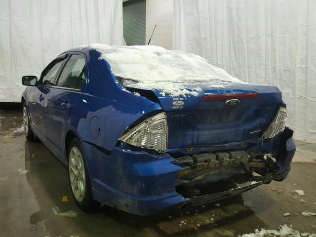 3FAHP0HGXBR168317 - 2011 FORD FUSION SE BLUE photo 3
