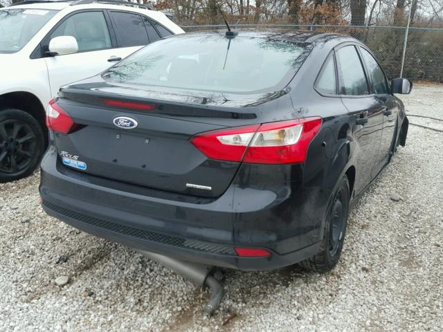 1FADP3E21EL381653 - 2014 FORD FOCUS S BLACK photo 4