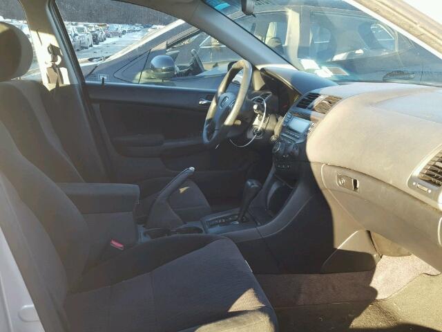 1HGCM56354A053004 - 2004 HONDA ACCORD LX SILVER photo 5