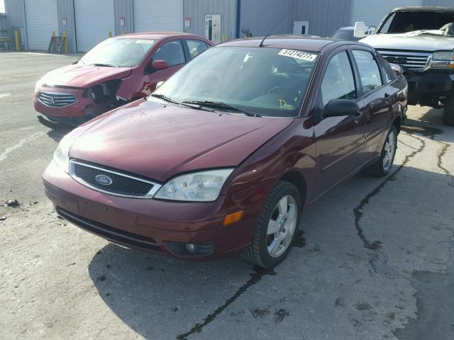 1FAFP34N47W149280 - 2007 FORD FOCUS ZX4 MAROON photo 2