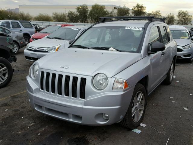 1J8FT47W97D250142 - 2007 JEEP COMPASS SILVER photo 2