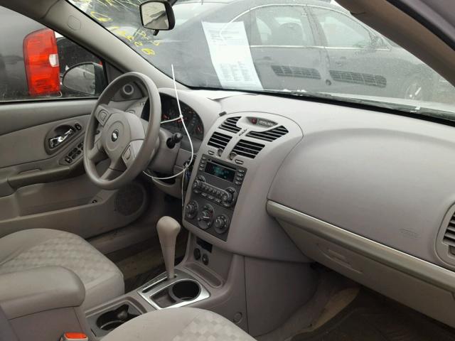 1G1ZT54835F241737 - 2005 CHEVROLET MALIBU LS SILVER photo 5