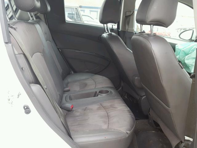 KL8CD6S93FC716326 - 2015 CHEVROLET SPARK 1LT Белый фото 6