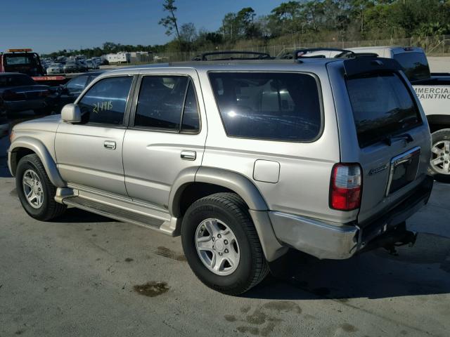 JT3GN86R120239133 - 2002 TOYOTA 4RUNNER SR SILVER photo 3