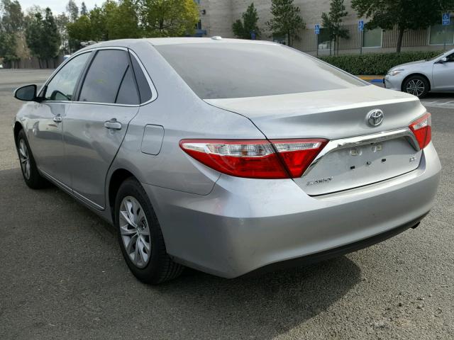 4T1BF1FK1HU358830 - 2017 TOYOTA CAMRY LE SILVER photo 3