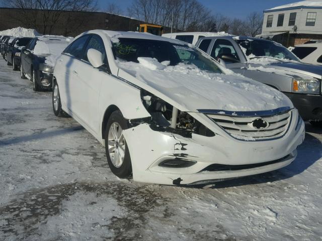 5NPEB4AC0DH753715 - 2013 HYUNDAI SONATA GLS WHITE photo 1