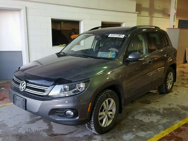 WVGJV7AX5FW560091 - 2015 VOLKSWAGEN TIGUAN S GRAY photo 2