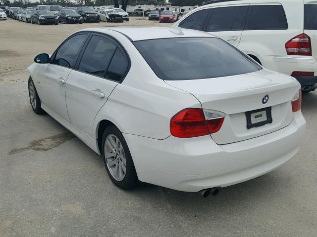 WBAVA37547NL10782 - 2007 BMW 328 I WHITE photo 3