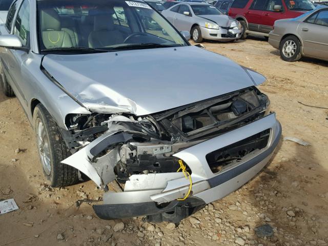 YV1RS61T742384733 - 2004 VOLVO S60 SILVER photo 9