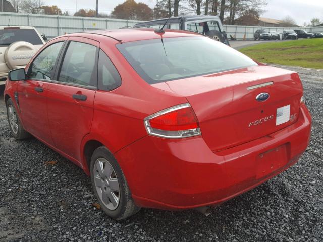1FAHP34N18W103111 - 2008 FORD FOCUS S/SE RED photo 3